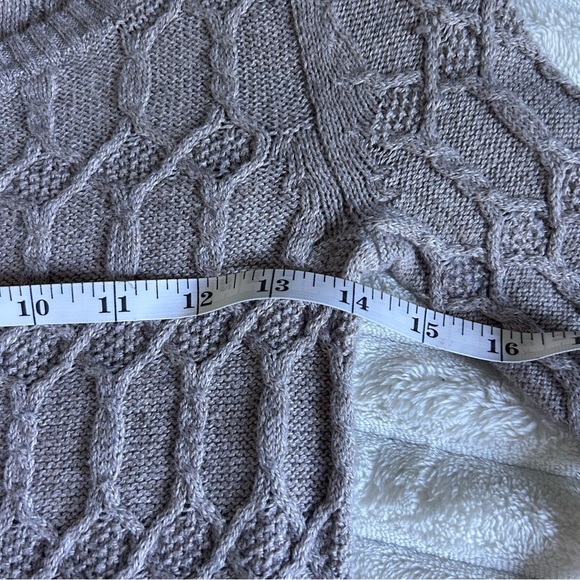 Vintage Y2K Womens XS American Eagle Taupe Cable Knit Fitted Sweater - Picture 4 of 7